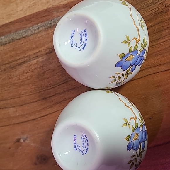 Vintage Colonial Leart Mini Bud Vase with Blue Flowers and Blue Rim,Set of 2 - Picture 6 of 7